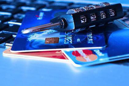 邮政银行信用卡逾期多久会上征信？邮政银行信用卡逾期上征信有什么后果？